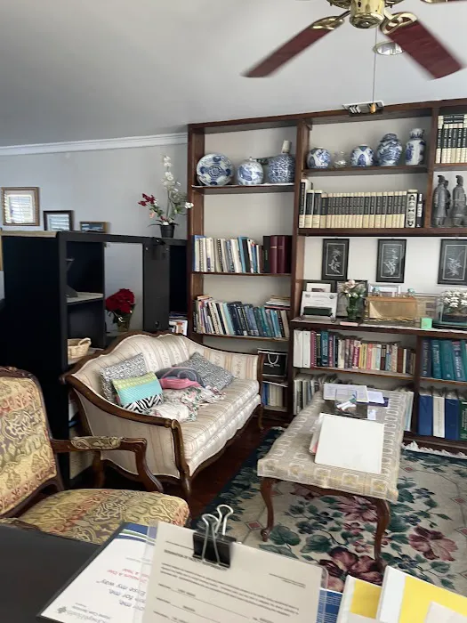 Cheri Manor Picture 4