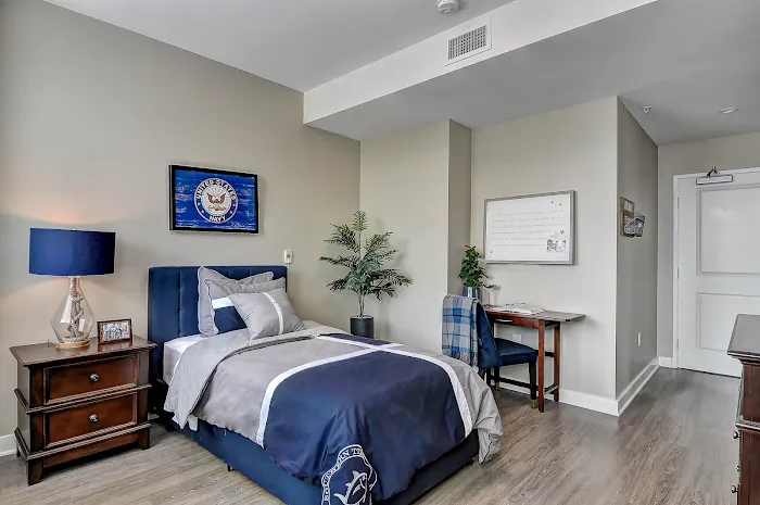 Regency Palms Long Beach Picture 10