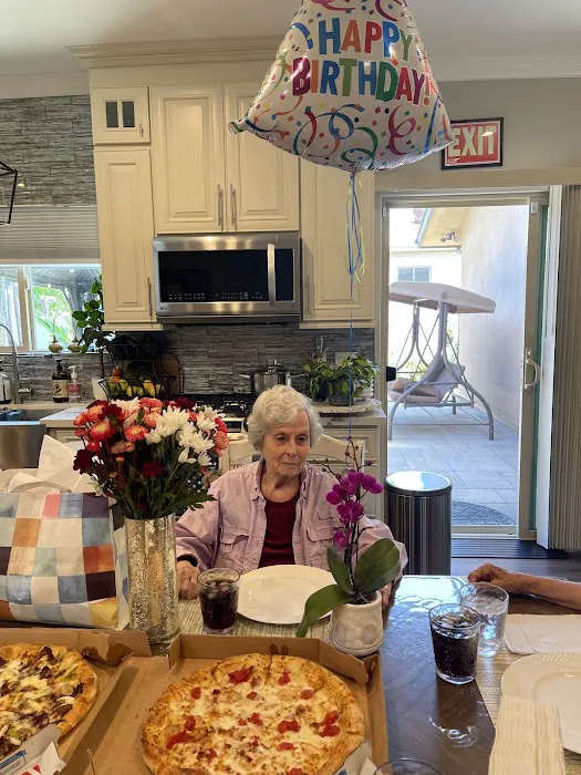 Senior Oasis Picture 8