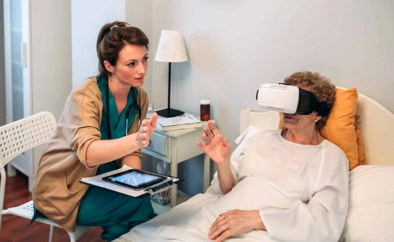 How Virtual Reality is Revolutionizing Dementia Therapy for Patients
