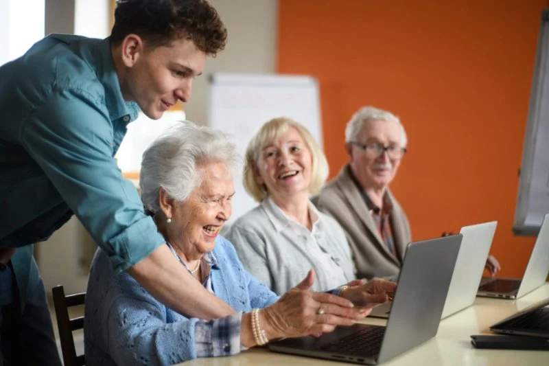How to Encourage Older Adults to Pursue Lifelong Learning Opportunities