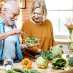 Tips for Helping Seniors Maintain Healthy Eating and Hydration Habits
