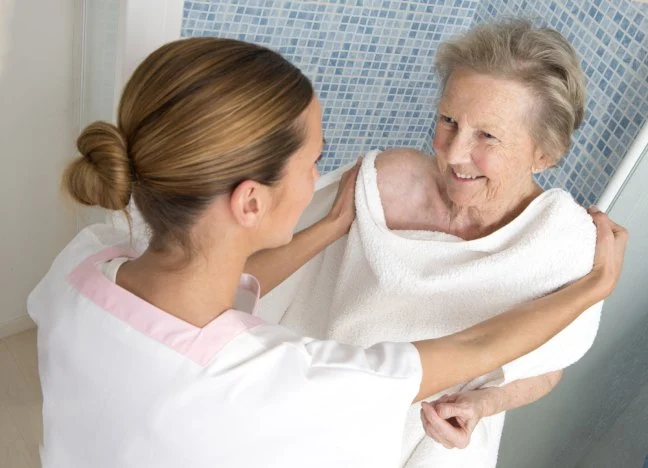How to Maintain Proper Hygiene and Comfort for Seniors in Home Care
