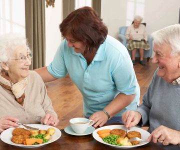 Tips for Making Meal Times Social and Enjoyable for Aging Loved Ones