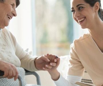 How to Choose the Right Home Care Provider for Your Loved One | Guide for Families