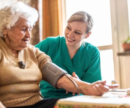 How to Find the Right Home Care Provider for Seniors