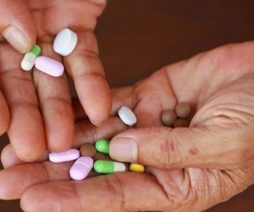 Understanding the Risks of Polypharmacy in Older Adults