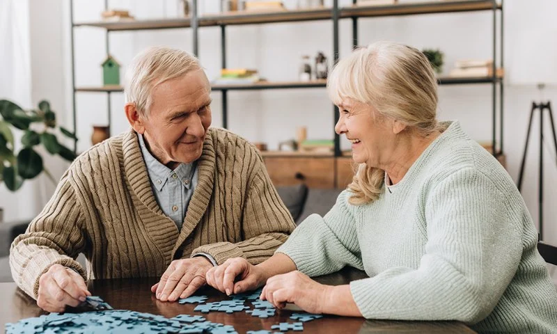 Tips for Helping Seniors Stay Mentally Stimulated With Puzzles and Games