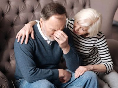 How to Identify and Manage Early Signs of Depression in Aging Loved Ones