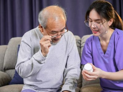 How to Make Medication Management Simple and Safe for Elderly Loved Ones