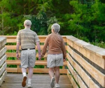 Strategies for Encouraging Seniors to Stay Independent in Daily Tasks