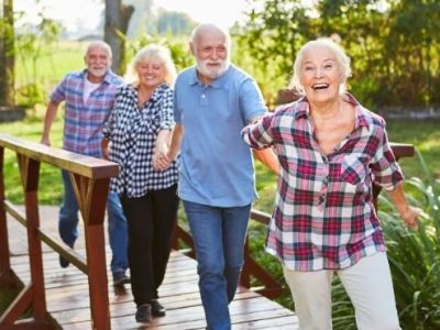 The Importance of Socialization in Senior Care and Healthy Aging